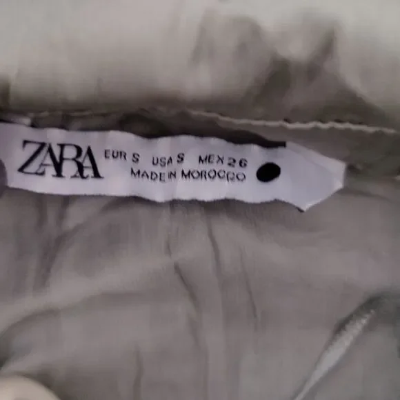 Zara silky rough edge diagonal top - Picture 7 of 8